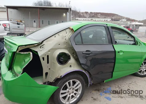 2015 Chevrolet Sonic Lt Auto from USA, damaged, VIN 1G1JC5SH9F4212949